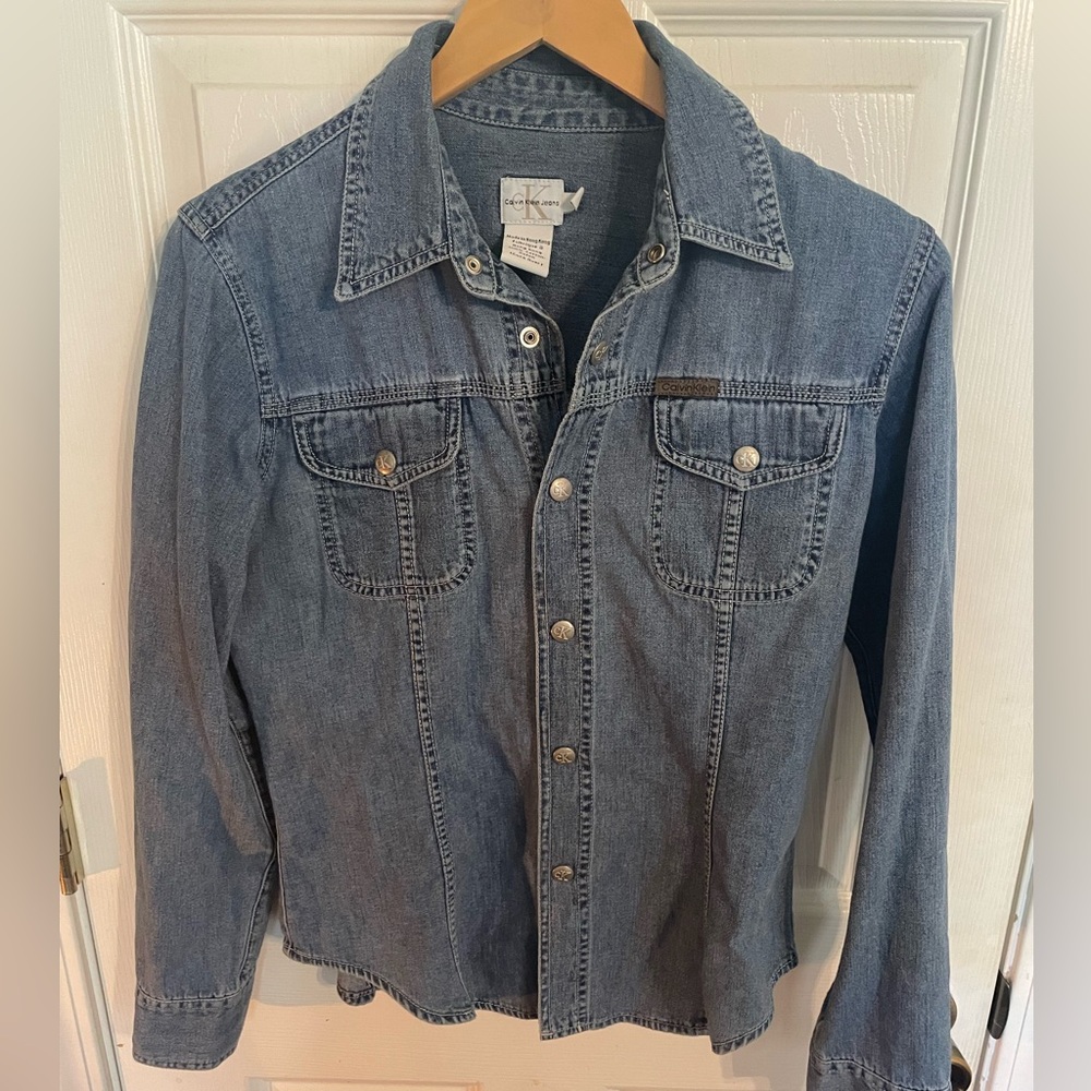 Vintage 90’s Calvin Klein button down denim shirt